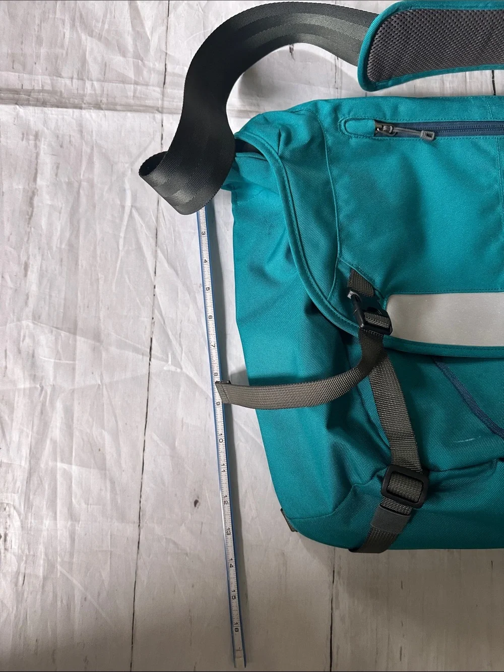 Patagonia Mini Mass Teal and Gray Messenger Bag